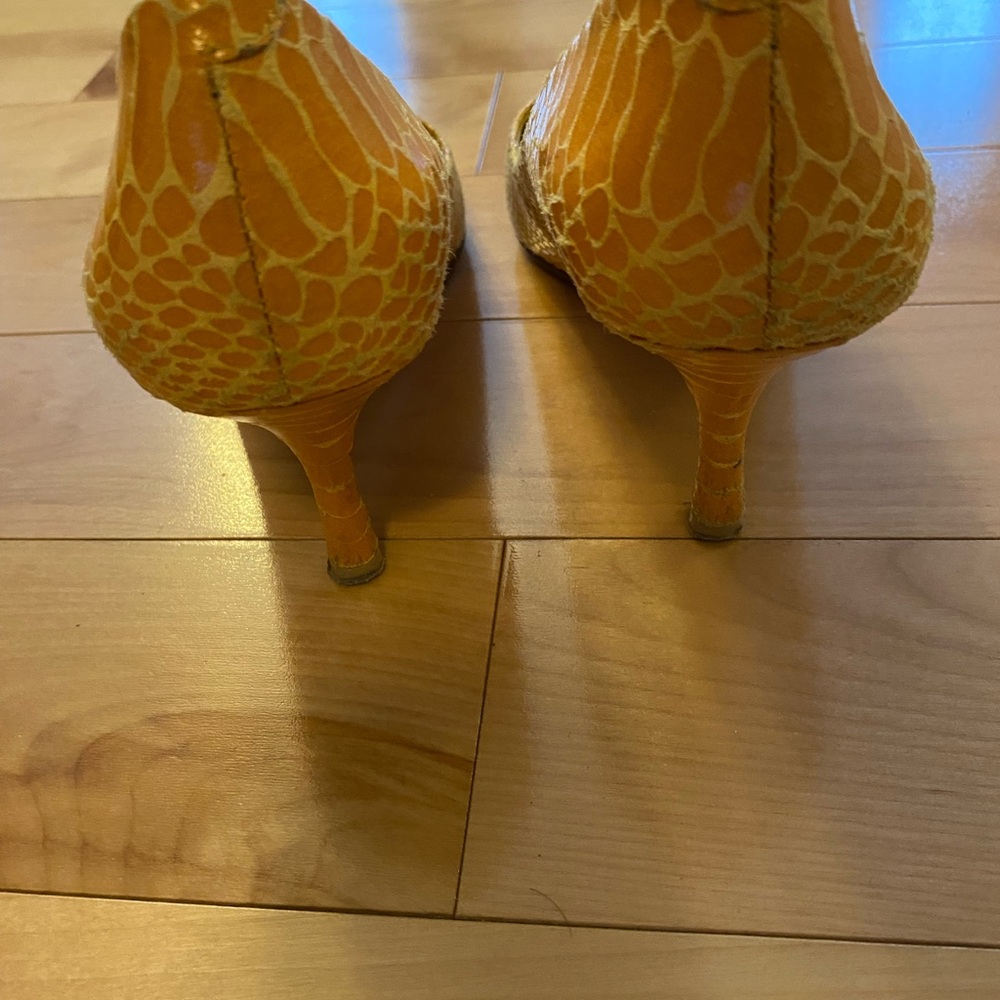 Nine West Orange Textured Heels - Picture 5 of 7